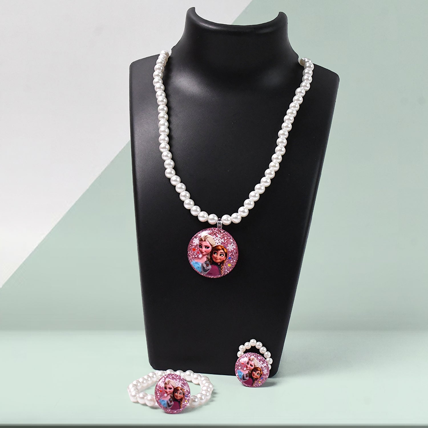 Festive Bead Friends Festive Bead Friends